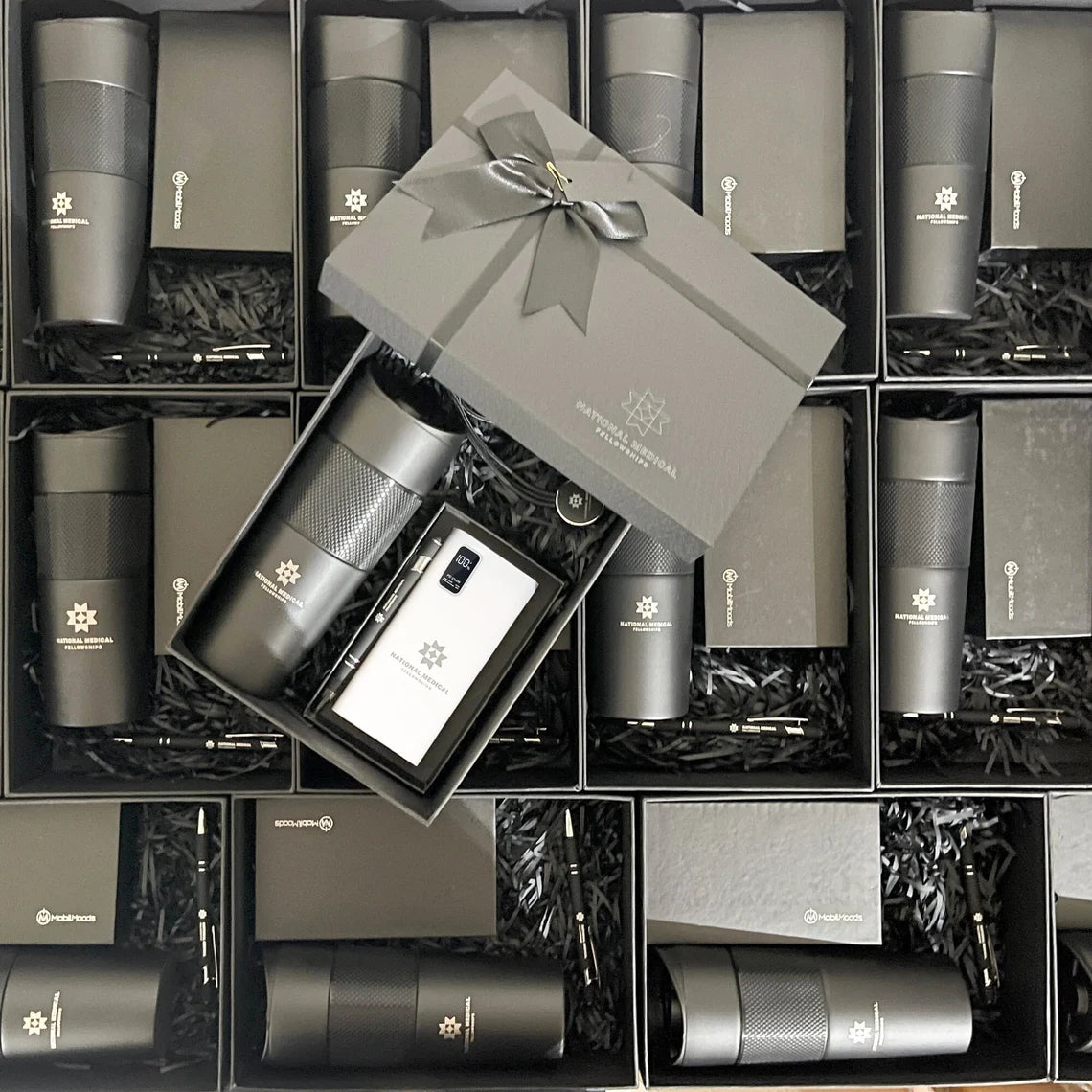 Affordable Price Branding Gift Box, Affordable Creative Client Gift, Brand Loyalty Customer Gift Box, Experiential Company Logo Gift Box Cambodia