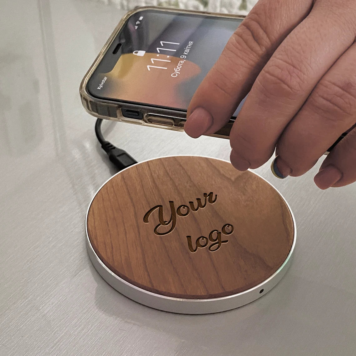 Custom logo engraving Wooden Wireless Charger Docking Station tech accessories Corporate gifts with business gift Gift for boss Custom photo Cambodia