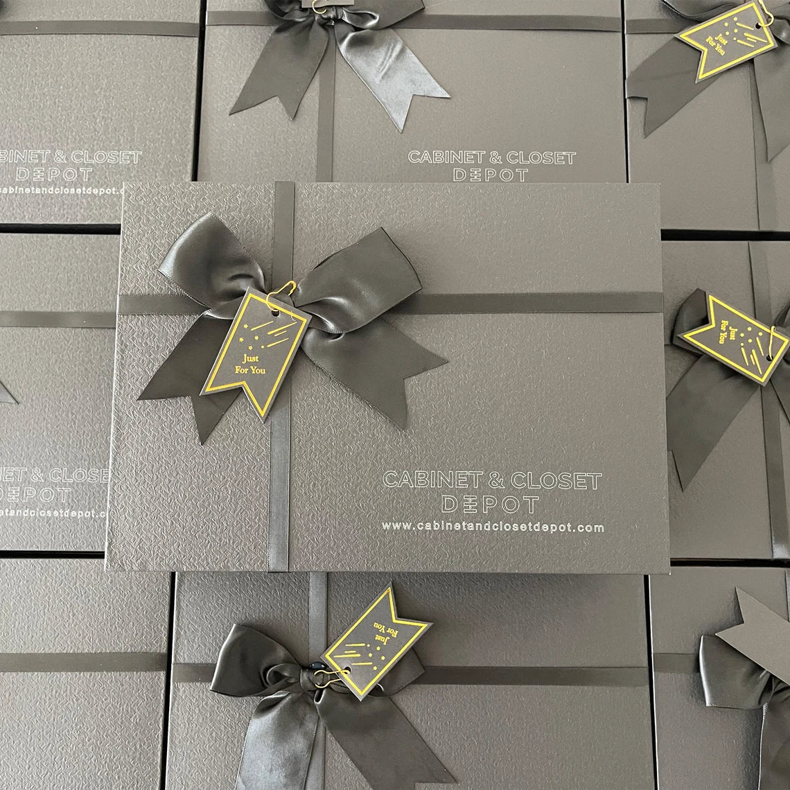 Affordable Price Branding Gift Box, Affordable Creative Client Gift, Brand Loyalty Customer Gift Box, Experiential Company Logo Gift Box Cambodia
