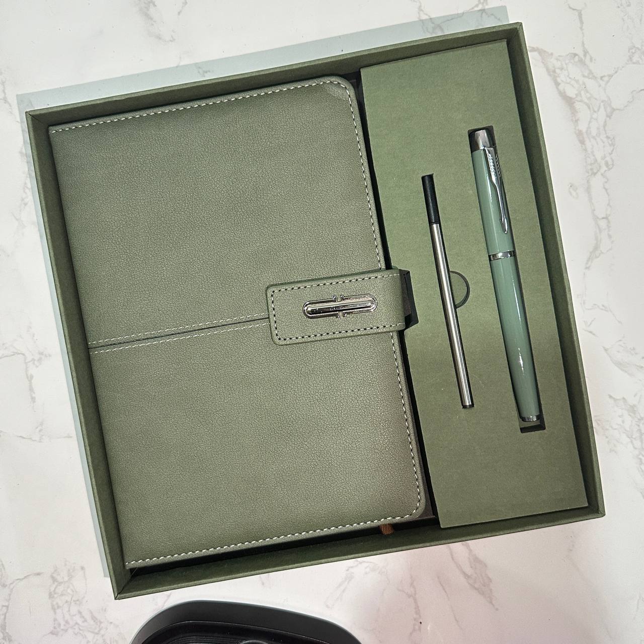 Custom logo/name/sticker notebook and pen set Cambodia